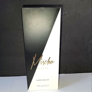 💅 NIB Mischo beauty manicure kit